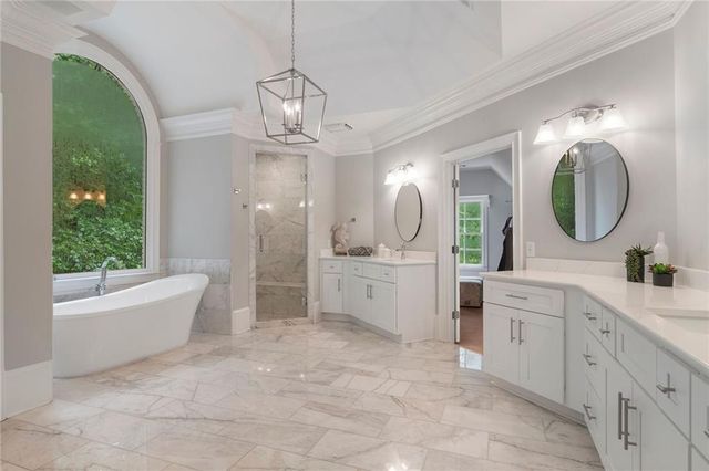5120 Post Oak Tritt Road NE, Roswell, GA 30075