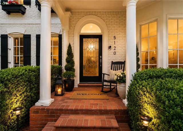 5120 Post Oak Tritt Road NE, Roswell, GA 30075