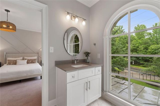 5120 Post Oak Tritt Road NE, Roswell, GA 30075