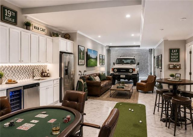 5120 Post Oak Tritt Road NE, Roswell, GA 30075