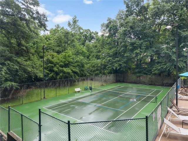 5120 Post Oak Tritt Road NE, Roswell, GA 30075