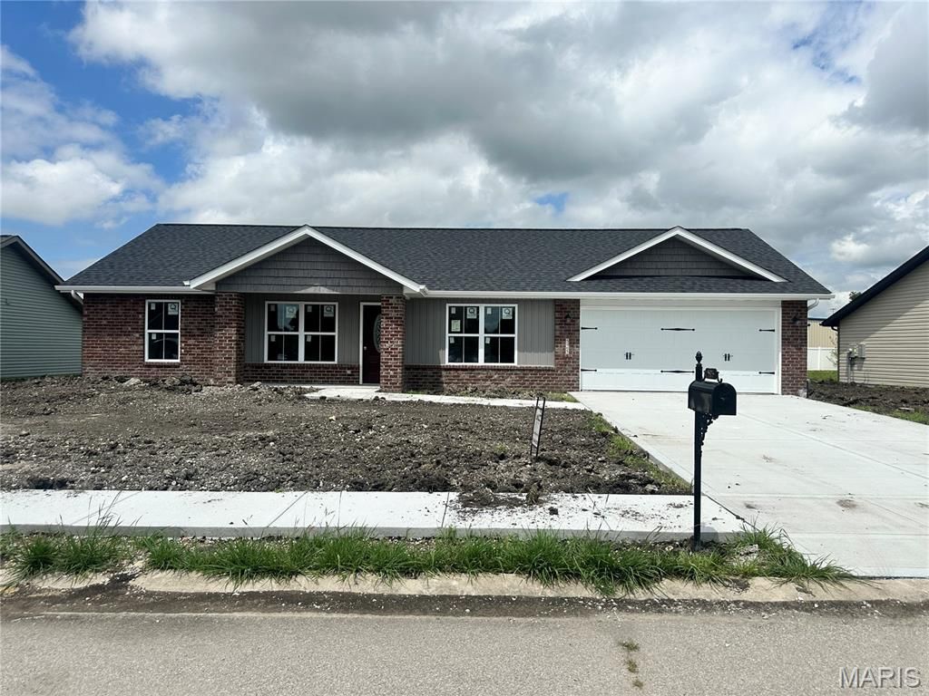 525 Somerset Drive, Granite City, IL 62040