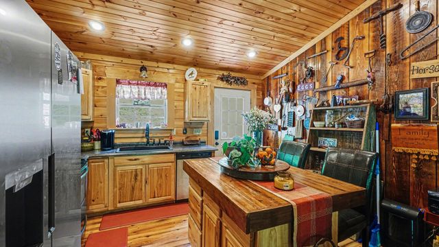 1630 Lower Hatcher Creek Road, Stanton, KY 40380