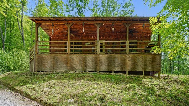 1630 Lower Hatcher Creek Road, Stanton, KY 40380