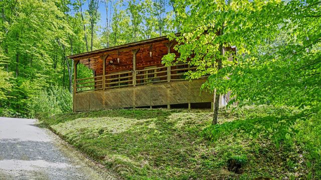 1630 Lower Hatcher Creek Road, Stanton, KY 40380