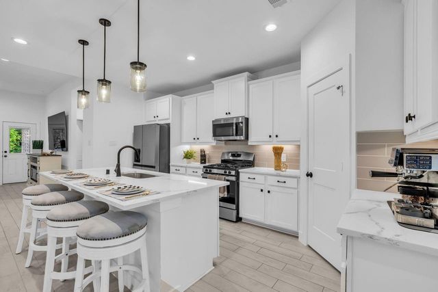 426 Glacier Pass, Montgomery, TX 77316