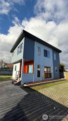 9025 38th Avenue S, Seattle, WA 98118