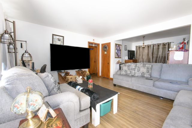 1807 Roanoke St, Wichita, KS 67218