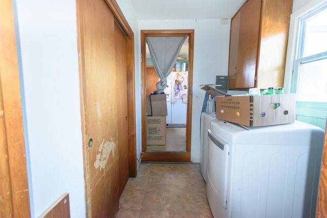 1807 Roanoke St, Wichita, KS 67218