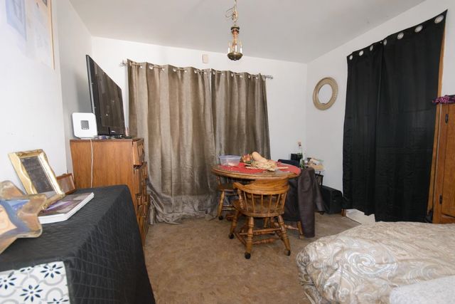 1807 Roanoke St, Wichita, KS 67218