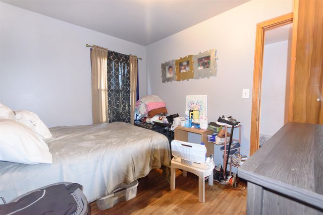 1807 Roanoke St, Wichita, KS 67218