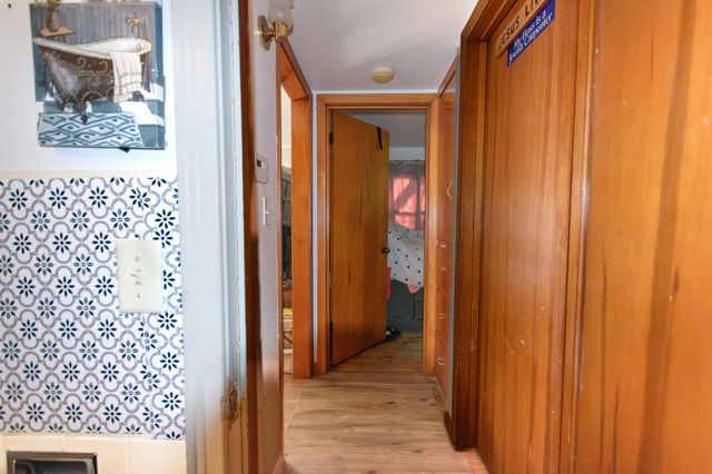 1807 Roanoke St, Wichita, KS 67218