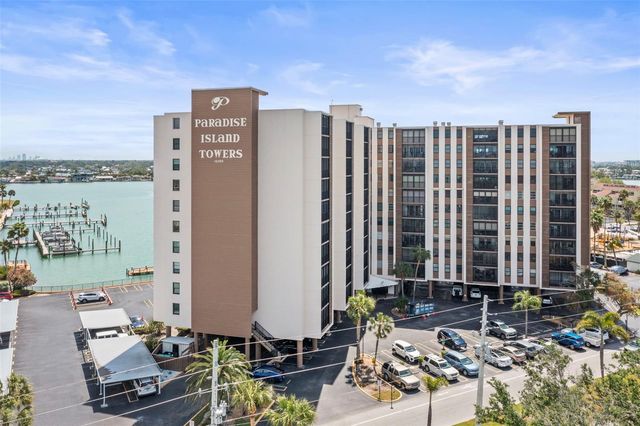 10355 PARADISE BOULEVARD 403, Treasure Island, FL 33706