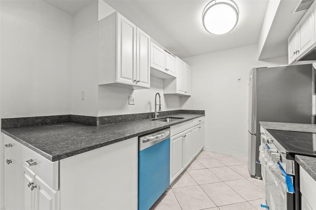 10355 PARADISE BOULEVARD 403, Treasure Island, FL 33706