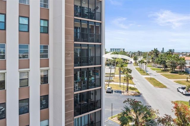 10355 PARADISE BOULEVARD 403, Treasure Island, FL 33706