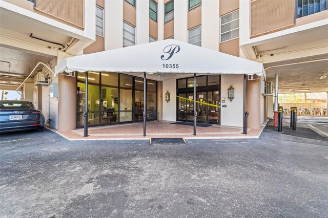 10355 PARADISE BOULEVARD 403, Treasure Island, FL 33706