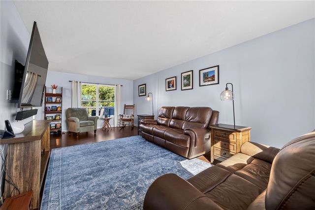 97 Lianne Drive, Greece, NY 14626
