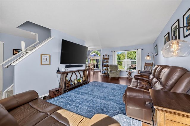 97 Lianne Drive, Greece, NY 14626