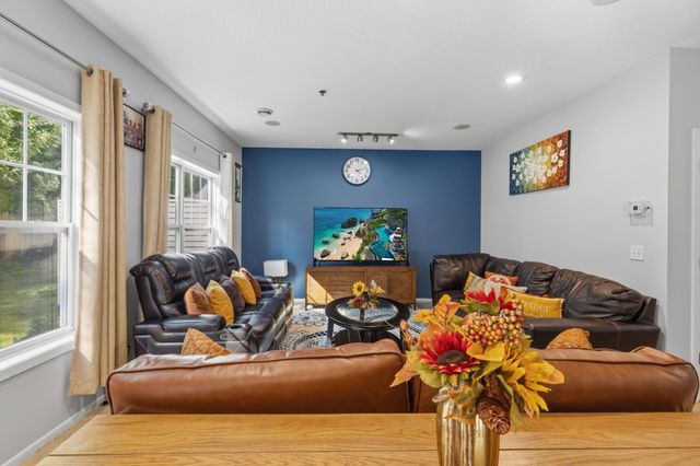 5144 Parker Circle, Robbinsdale, MN 55422