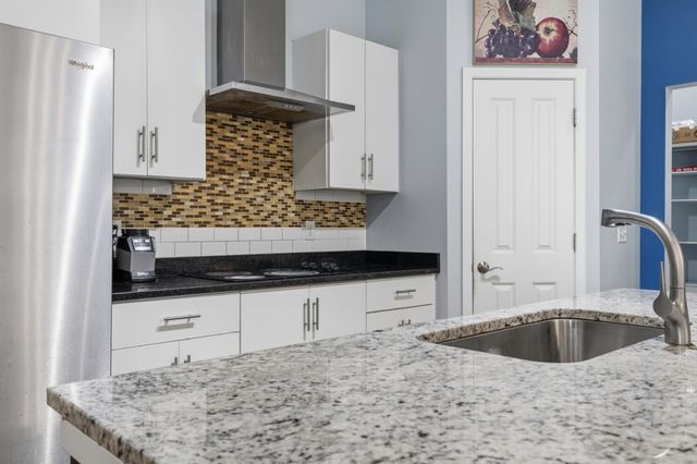 5144 Parker Circle, Robbinsdale, MN 55422