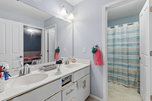 5144 Parker Circle, Robbinsdale, MN 55422
