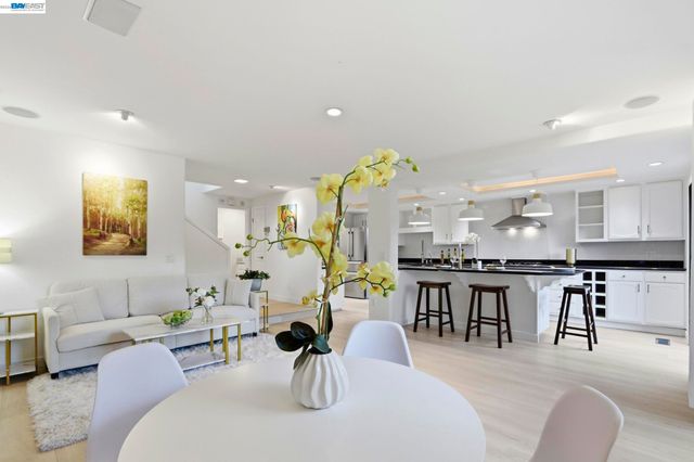 60 Jacklin Pl, Milpitas, CA 95035