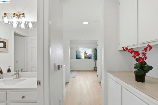 60 Jacklin Pl, Milpitas, CA 95035