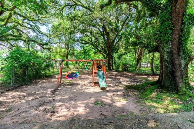 10312 Oak Lane, Grand Bay, AL 36541