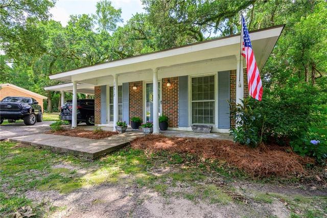 10312 Oak Lane, Grand Bay, AL 36541