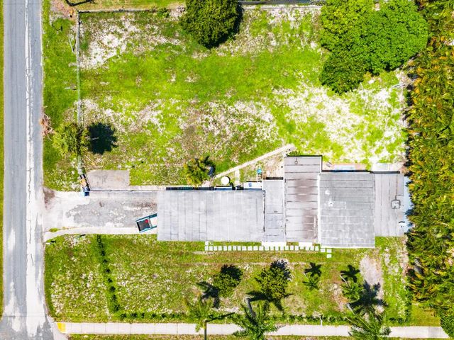 335 Gulfstream Boulevard, Boynton Beach, FL 33435