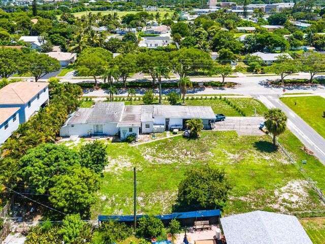 335 Gulfstream Boulevard, Boynton Beach, FL 33435