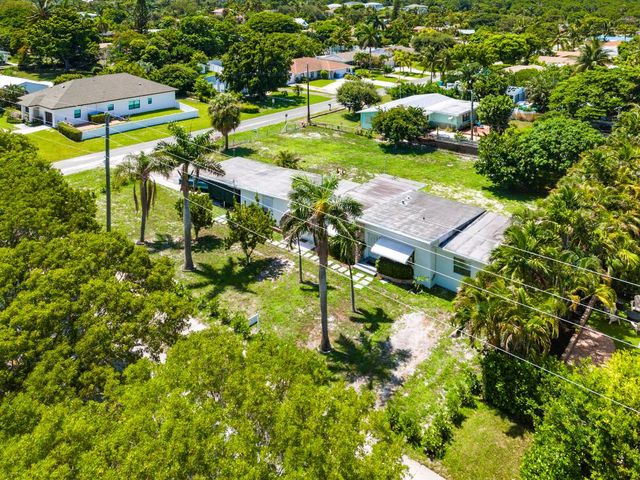335 Gulfstream Boulevard, Boynton Beach, FL 33435