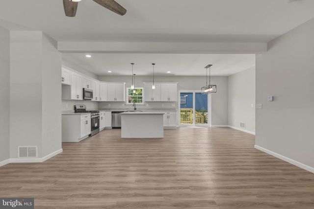 211 STOTESBURY AVE, Newfield, NJ 08344