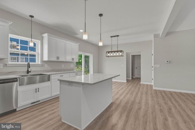 211 STOTESBURY AVE, Newfield, NJ 08344