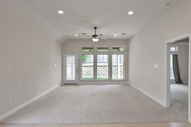 122 Kinnerly Peak Place, Montgomery, TX 77316