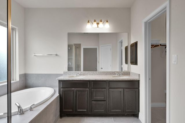 122 Kinnerly Peak Place, Montgomery, TX 77316