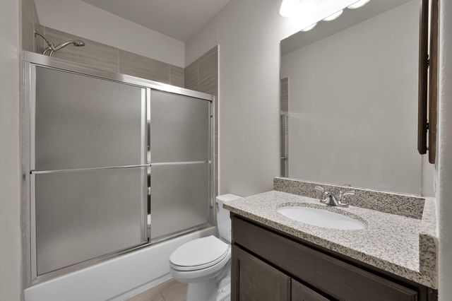 122 Kinnerly Peak Place, Montgomery, TX 77316