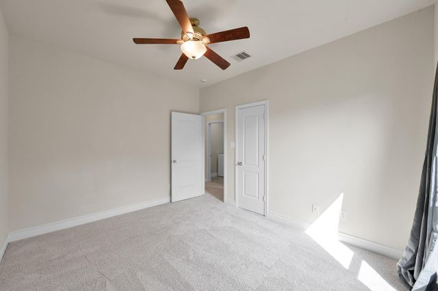 122 Kinnerly Peak Place, Montgomery, TX 77316