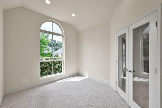 122 Kinnerly Peak Place, Montgomery, TX 77316