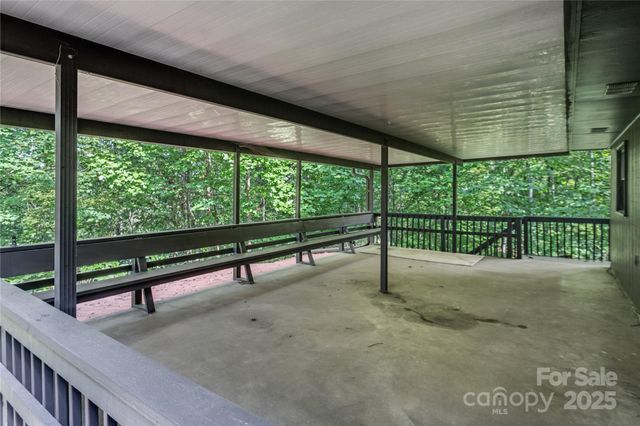211 Greenbrier Street, Franklin, NC 28734
