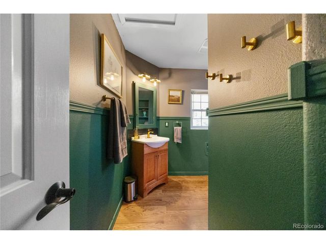 32 Idlewild Ln, Loveland, CO 80537