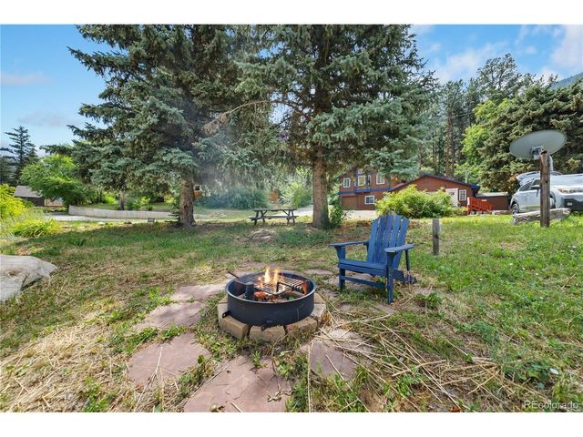 32 Idlewild Ln, Loveland, CO 80537