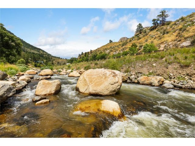 32 Idlewild Ln, Loveland, CO 80537