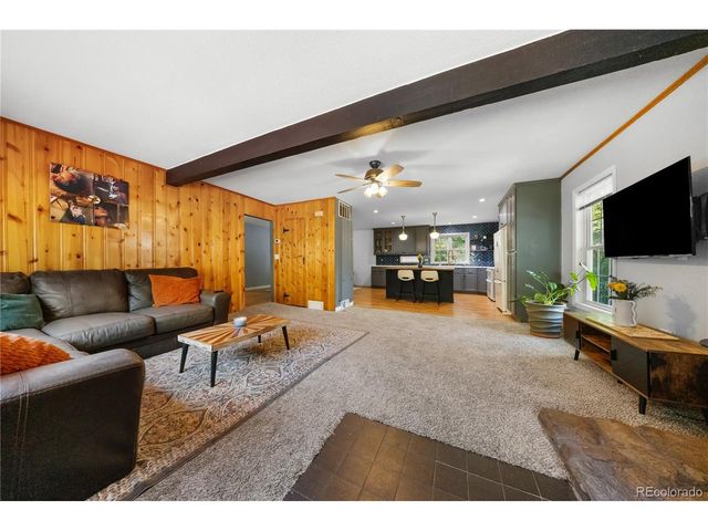 32 Idlewild Ln, Loveland, CO 80537