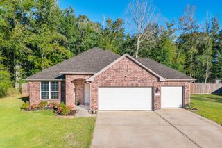 99 Road 6605, Dayton, TX 77535