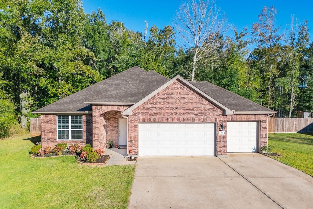 99 Road 6605, Dayton, TX 77535