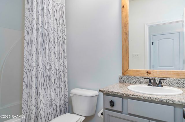 111 Gray Birch Loop, Youngsville, LA 70592