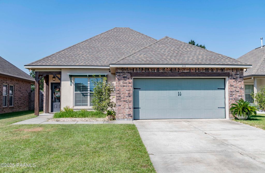 111 Gray Birch Loop, Youngsville, LA 70592