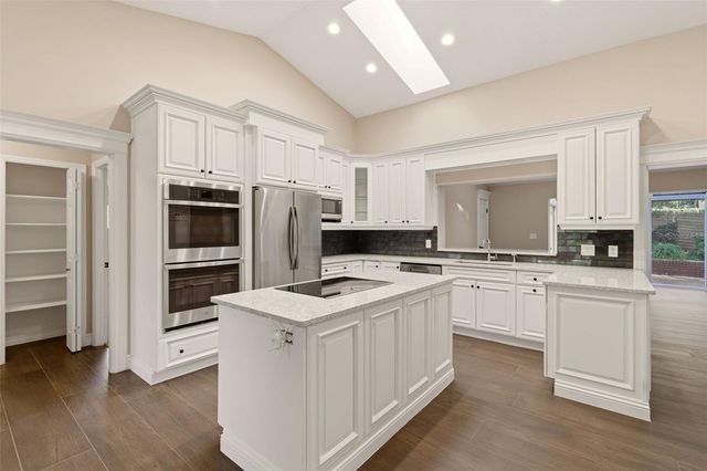 215 SOVEREIGN COURT, Altamonte Springs, FL 32701