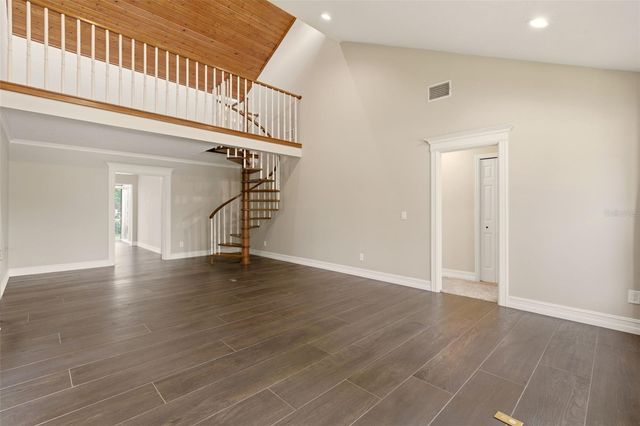 215 SOVEREIGN COURT, Altamonte Springs, FL 32701